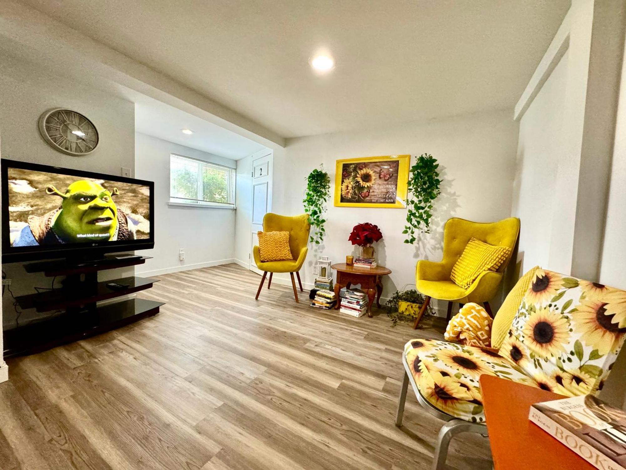 Tiny Private Room On The 1St Floor With Shared Bathroom Near Seatac Airport And Downtown 西雅图 外观 照片