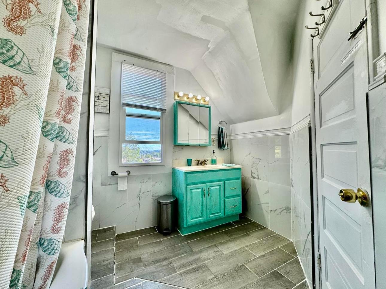 Tiny Private Room On The 1St Floor With Shared Bathroom Near Seatac Airport And Downtown 西雅图 外观 照片