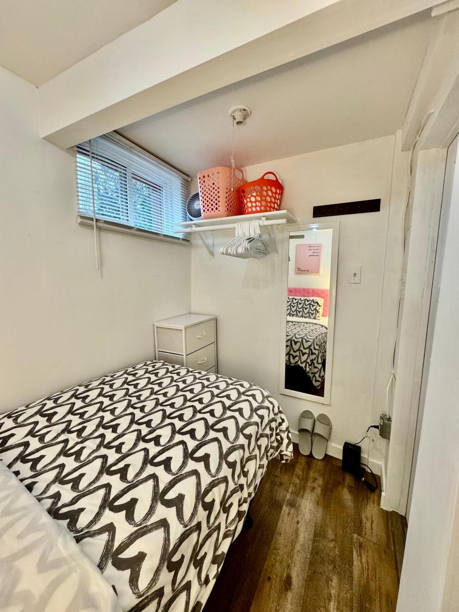 Tiny Private Room On The 1St Floor With Shared Bathroom Near Seatac Airport And Downtown 西雅图 外观 照片